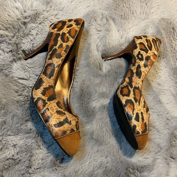 Leopard Print Heels - Picture 3 of 10